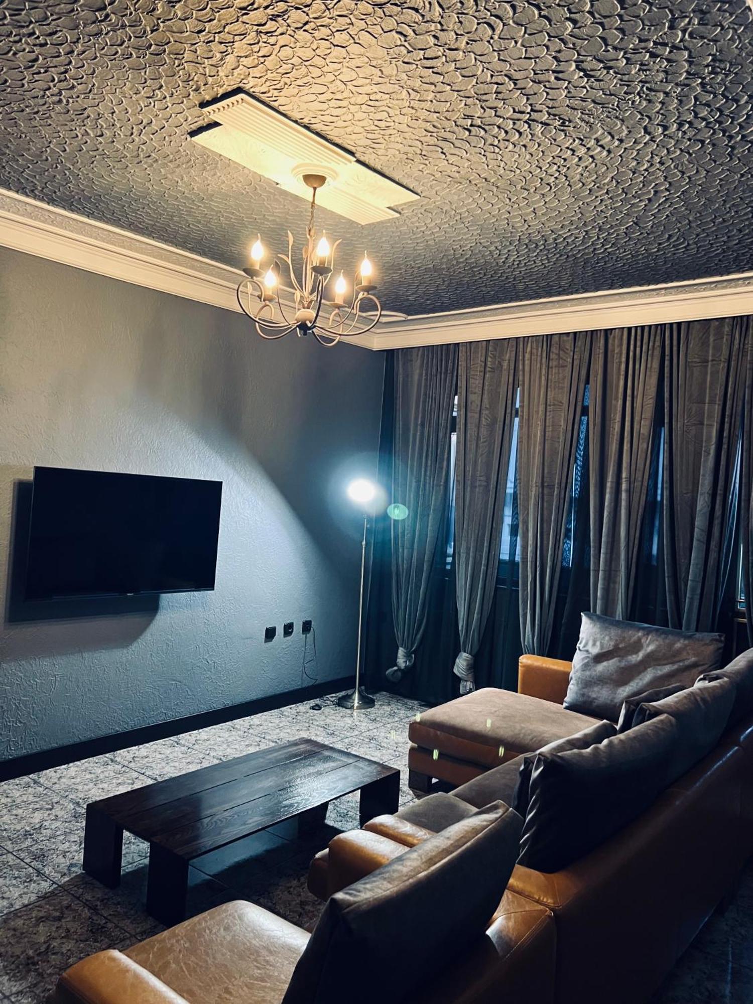 Central Apartment Black Cat Karlovo Exterior photo