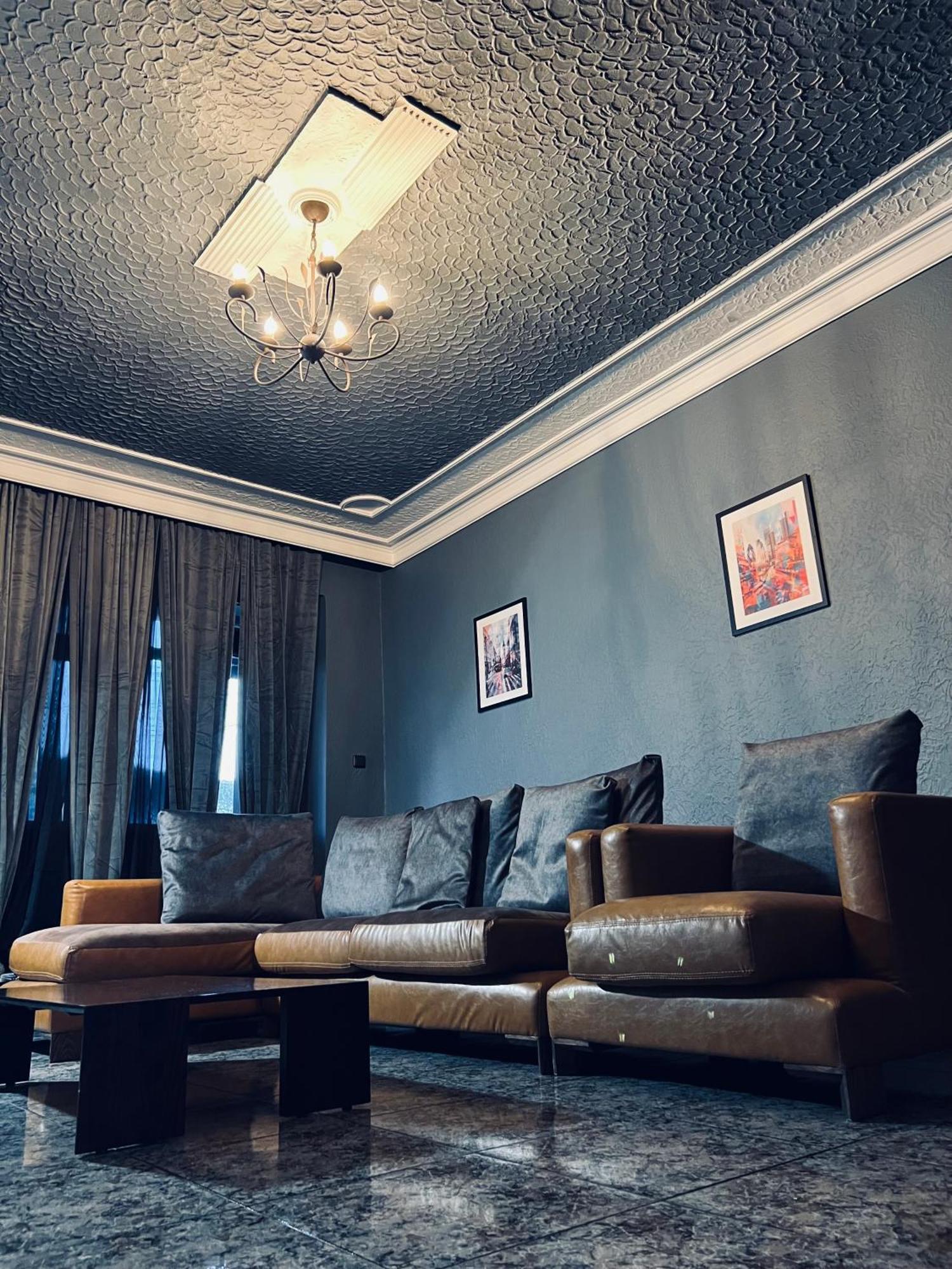 Central Apartment Black Cat Karlovo Exterior photo
